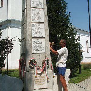 Felújítják a világháborús emlékművet Körösszegapátiban