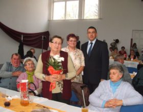 A kerek évüket ünneplőket is köszöntötték
